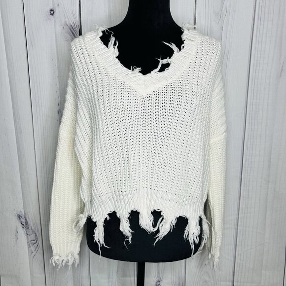 Love Tree Sz Small Cable Knit Crop Slouchy Fit White Sweater Distressed Fringe - Picture 1 of 10